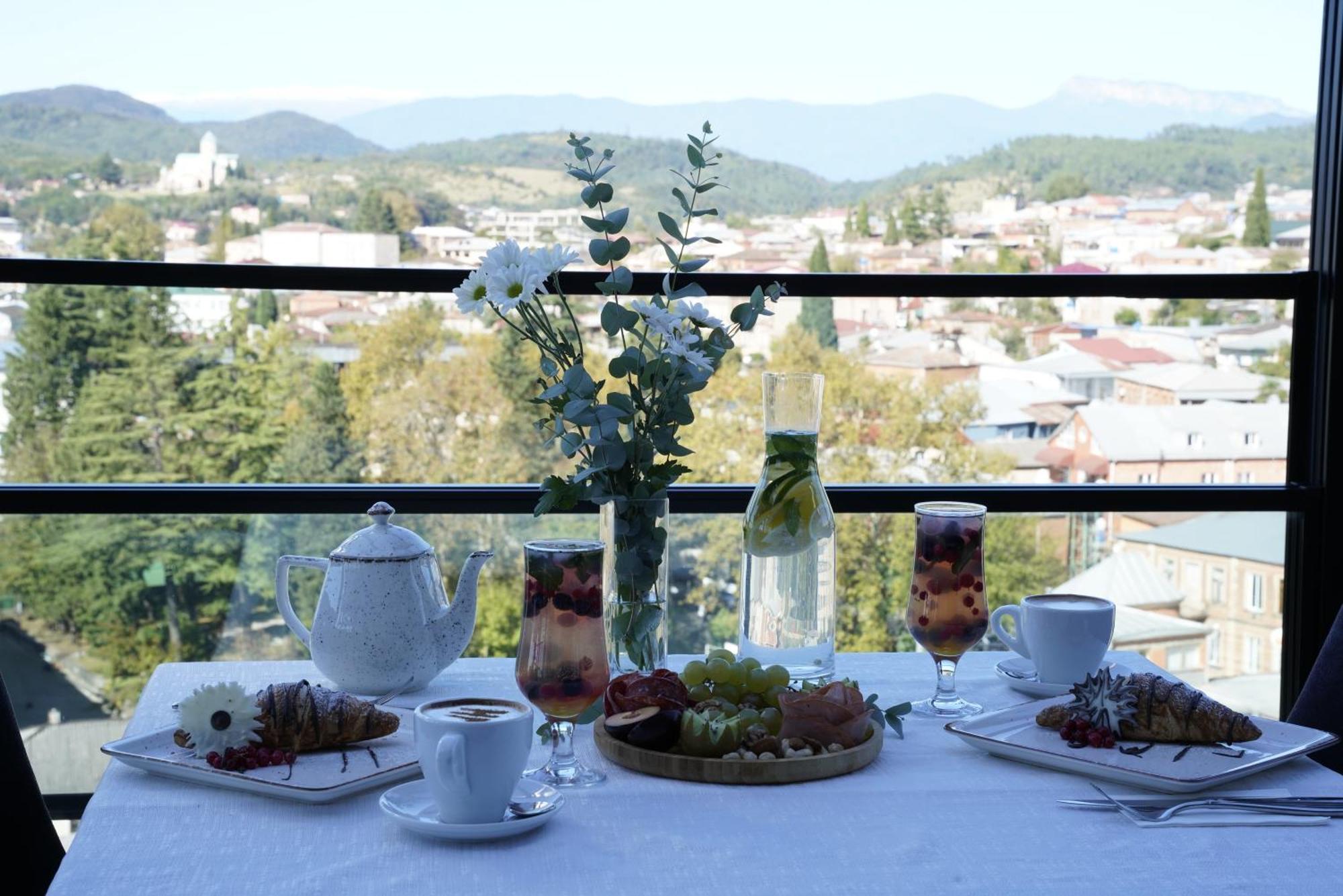 Hotel Panoramic Кутаиси Екстериор снимка